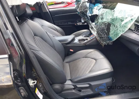 2019 Toyota Camry Se z USA, uszkodzony, nr VIN 4T1B11HK2KU713751